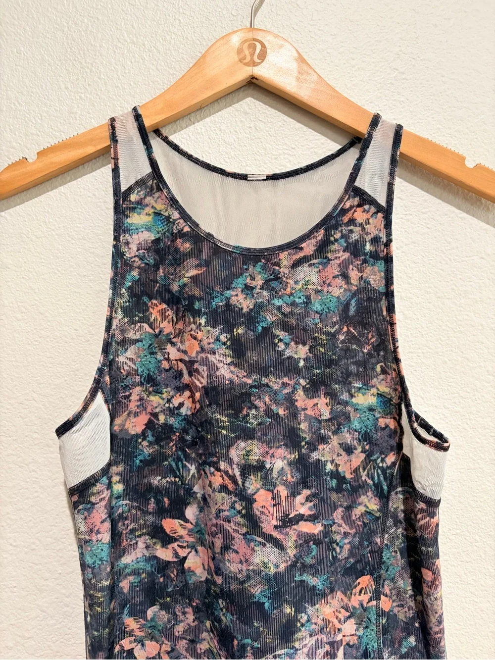 Lululemon Sculpt Tank Dappled Daze Multi SZ 2 or 4